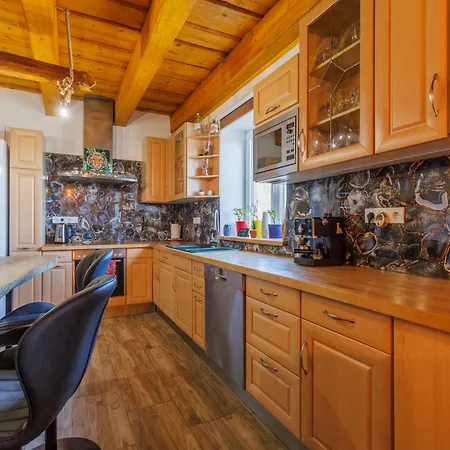 66 - Bukovka דירה